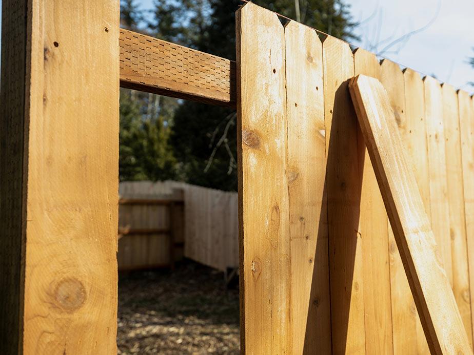 Highlands Ranch Colorado DIY Fence Installation