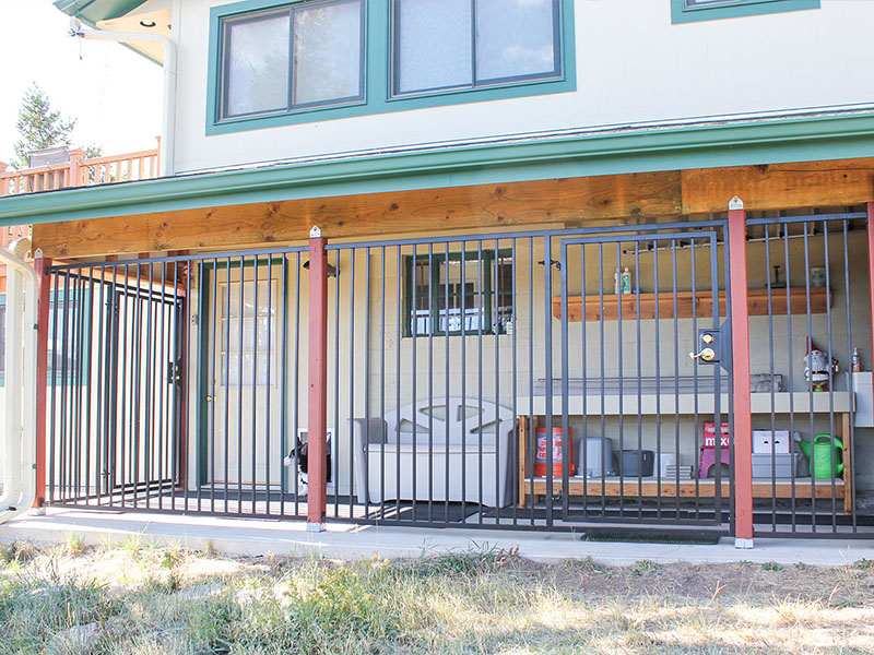 Residential security fence